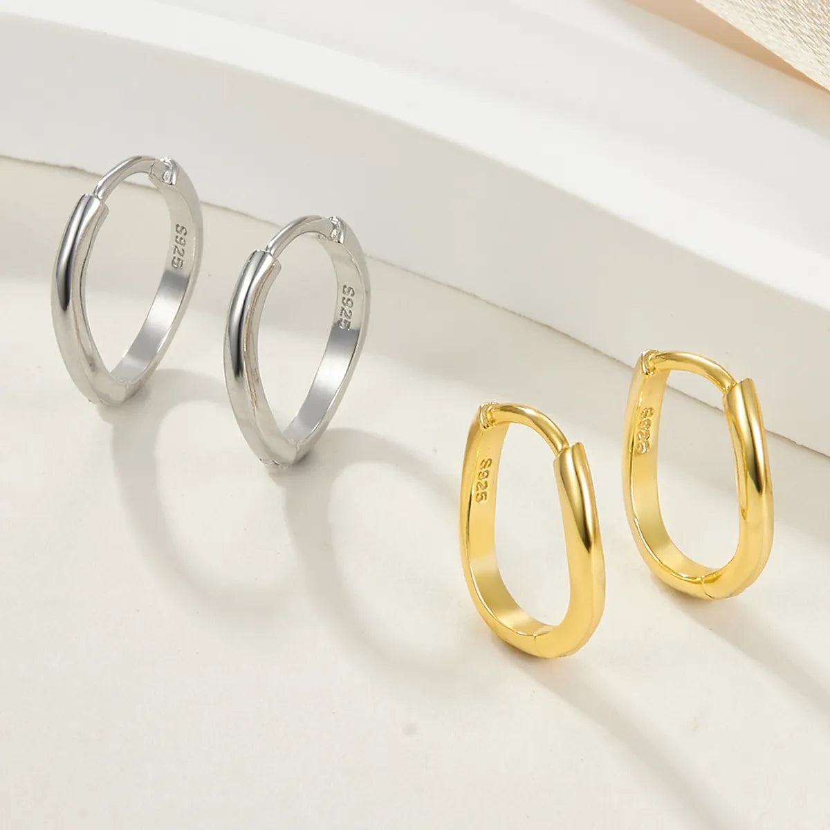 1 Pair Elegant Simple Style Commute Geometric Plating Sterling Silver 18k Gold Plated White Gold Plated Earrings