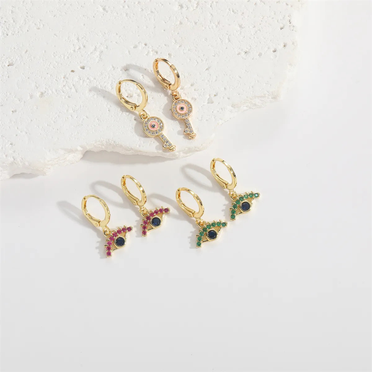 1 Pair Elegant Simple Style Commute Tortoise Eye Enamel Inlay Copper Zircon 14K Gold Plated Drop Earrings