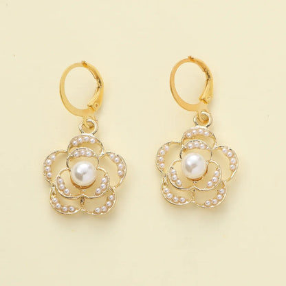 1 Pair Elegant Simple Style Cross Heart Shape Flower Alloy Drop Earrings