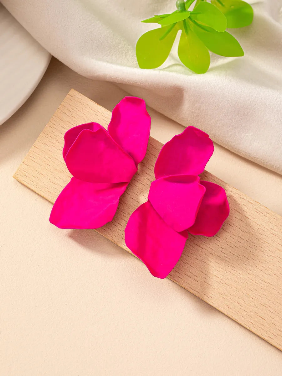 1 Pair Elegant Simple Style Flower Alloy Ear Studs