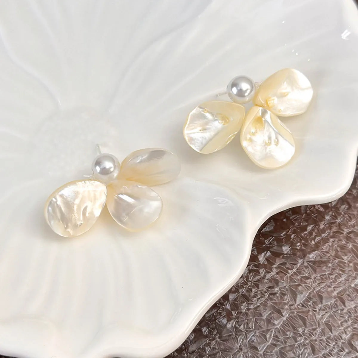 1 Pair Elegant Simple Style Flower Inlay Shell Pearl Ear Studs