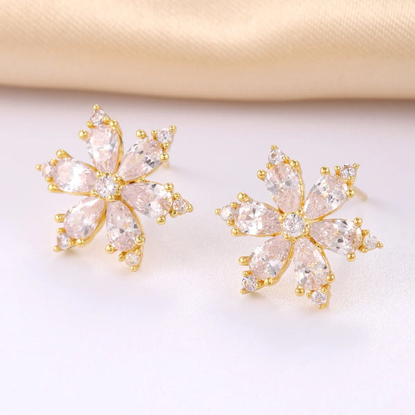 1 Pair Elegant Simple Style Flower Plating Inlay Copper Zircon 18K Gold Plated Ear Studs