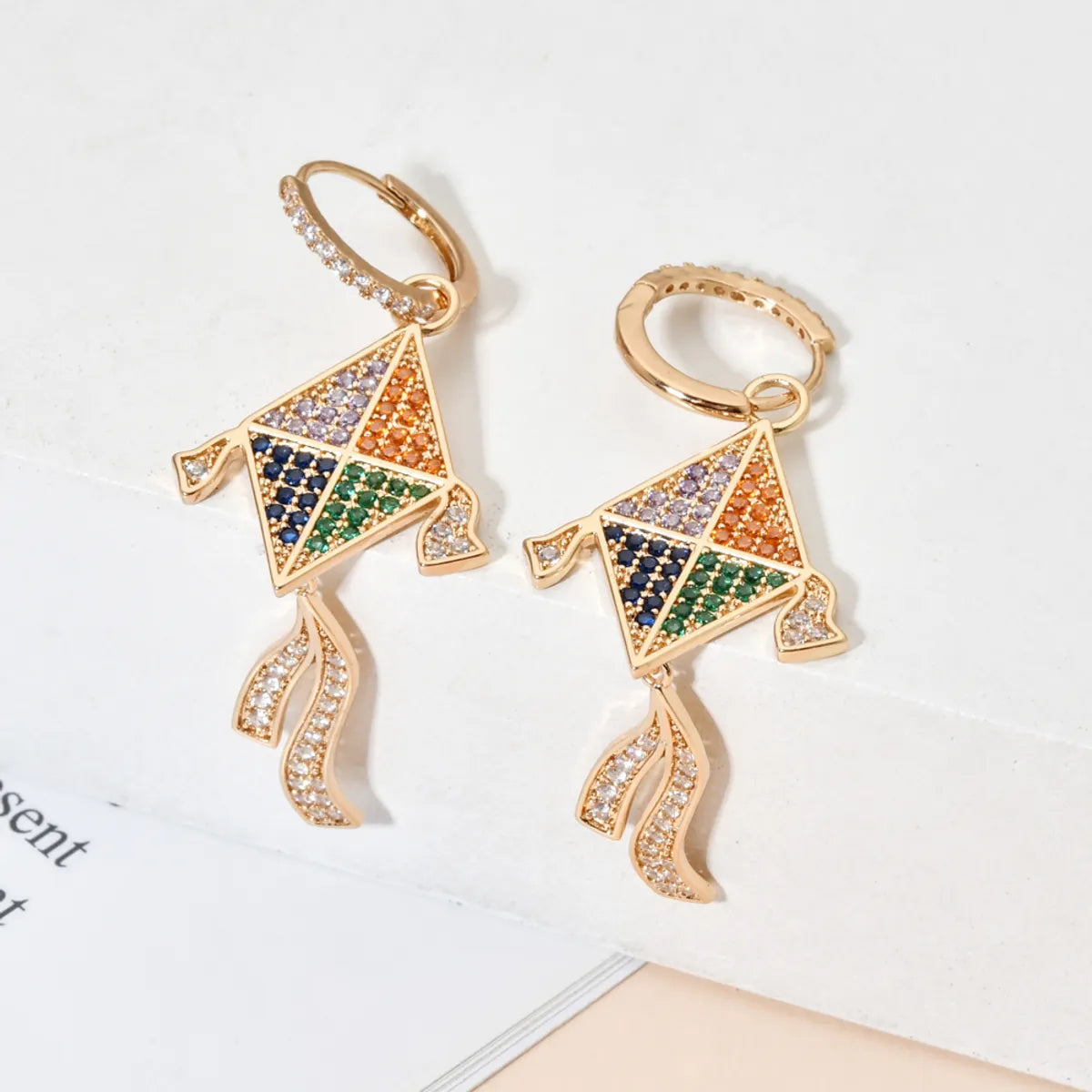 1 Pair Elegant Simple Style Geometric Plating Carving Copper Zircon 18K Gold Plated Drop Earrings