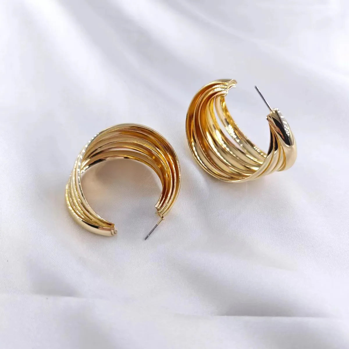 1 Pair Elegant Simple Style Geometric Plating Iron Earrings