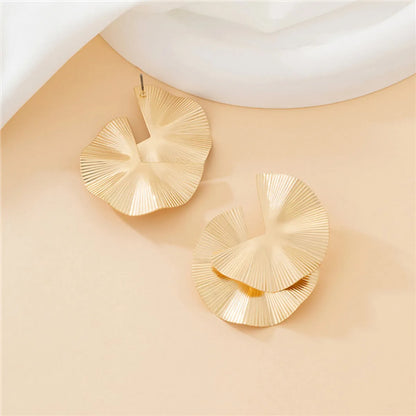 1 Pair Elegant Simple Style Ginkgo Leaf Iron Ear Studs