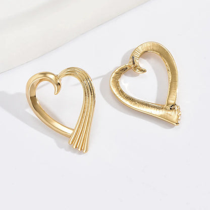 1 Pair Elegant Simple Style Heart Shape Hollow Out Alloy Ear Studs