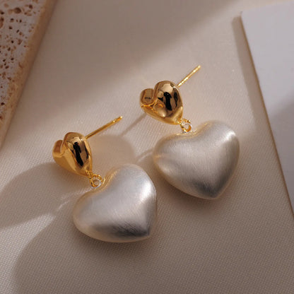 1 Pair Elegant Simple Style Heart Shape Pearl Plating Copper 18k Gold Plated Drop Earrings