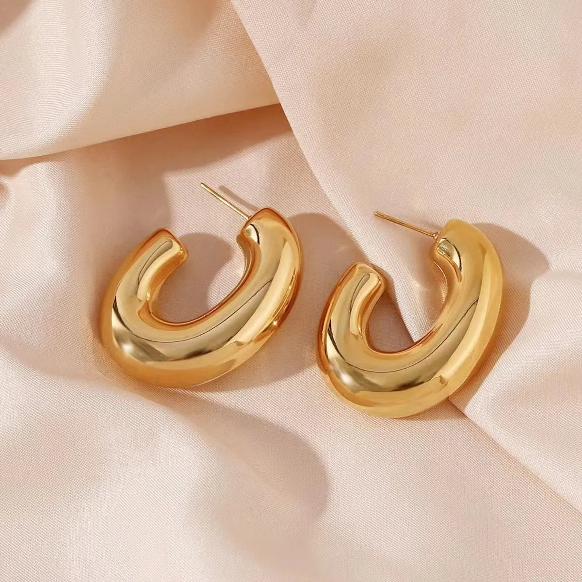 1 Pair Elegant Simple Style Letter Plating Stainless Steel 18k Gold Plated Earrings