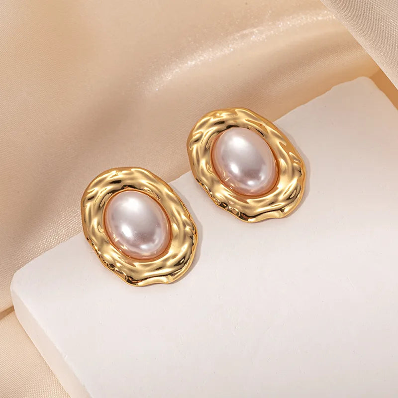 1 Pair Elegant Simple Style Oval Plating Inlay 304 Stainless Steel Pearl 14K Gold Plated Earrings Ear Studs