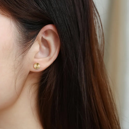 1 Pair Elegant Simple Style Round Plating Carving 304 Stainless Steel 18K Gold Plated Ear Studs