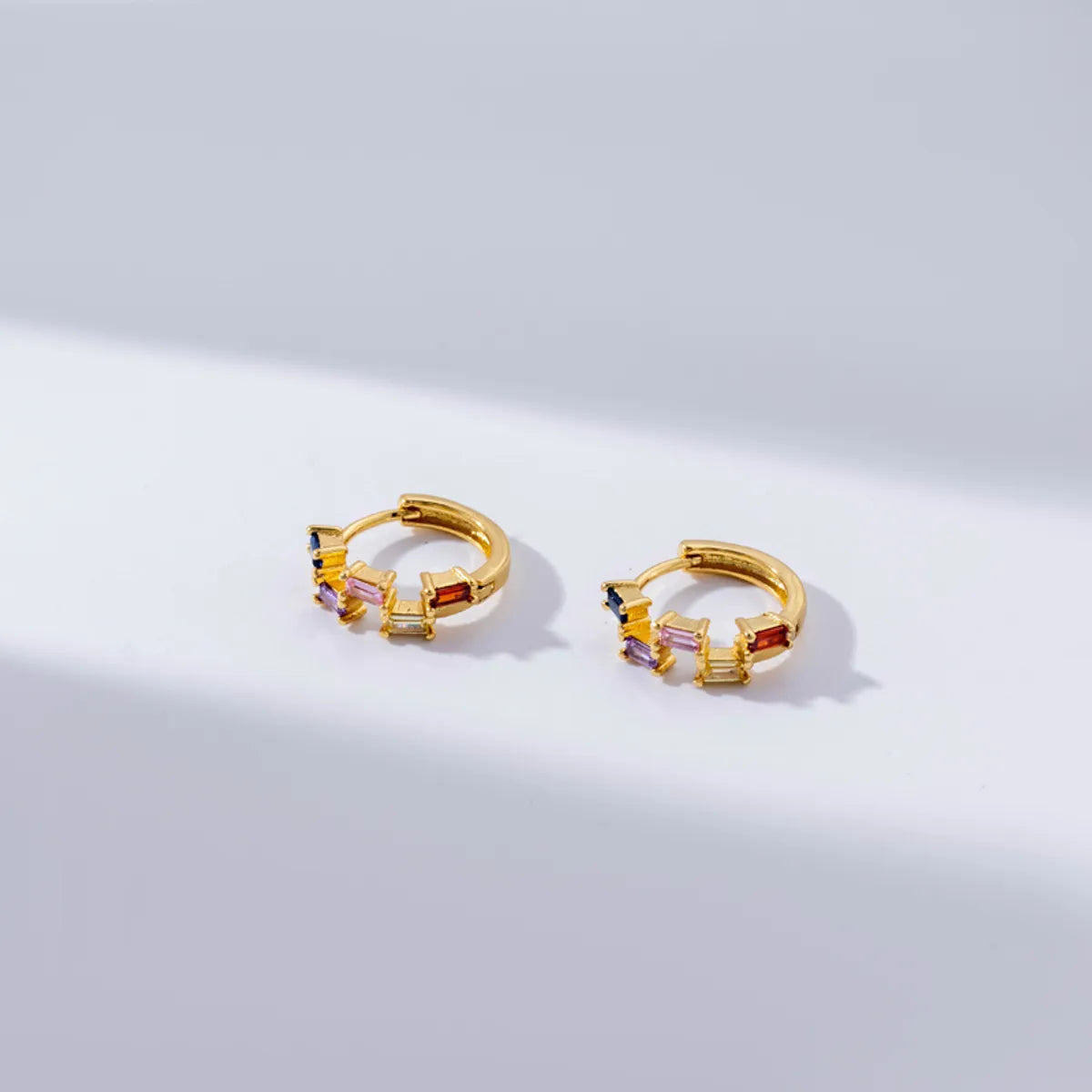 1 Pair Elegant Simple Style Round Plating Inlay Copper Zircon 18k Gold Plated Hoop Earrings