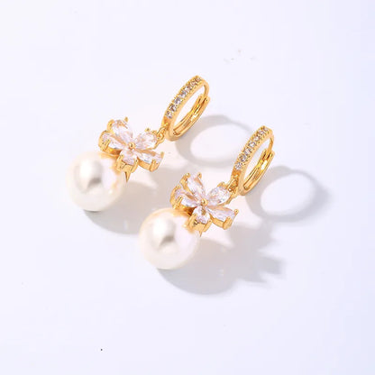 1 Pair Elegant Simple Style Shiny Flower Plating Inlay Copper Pearl Zircon Gold Plated Drop Earrings