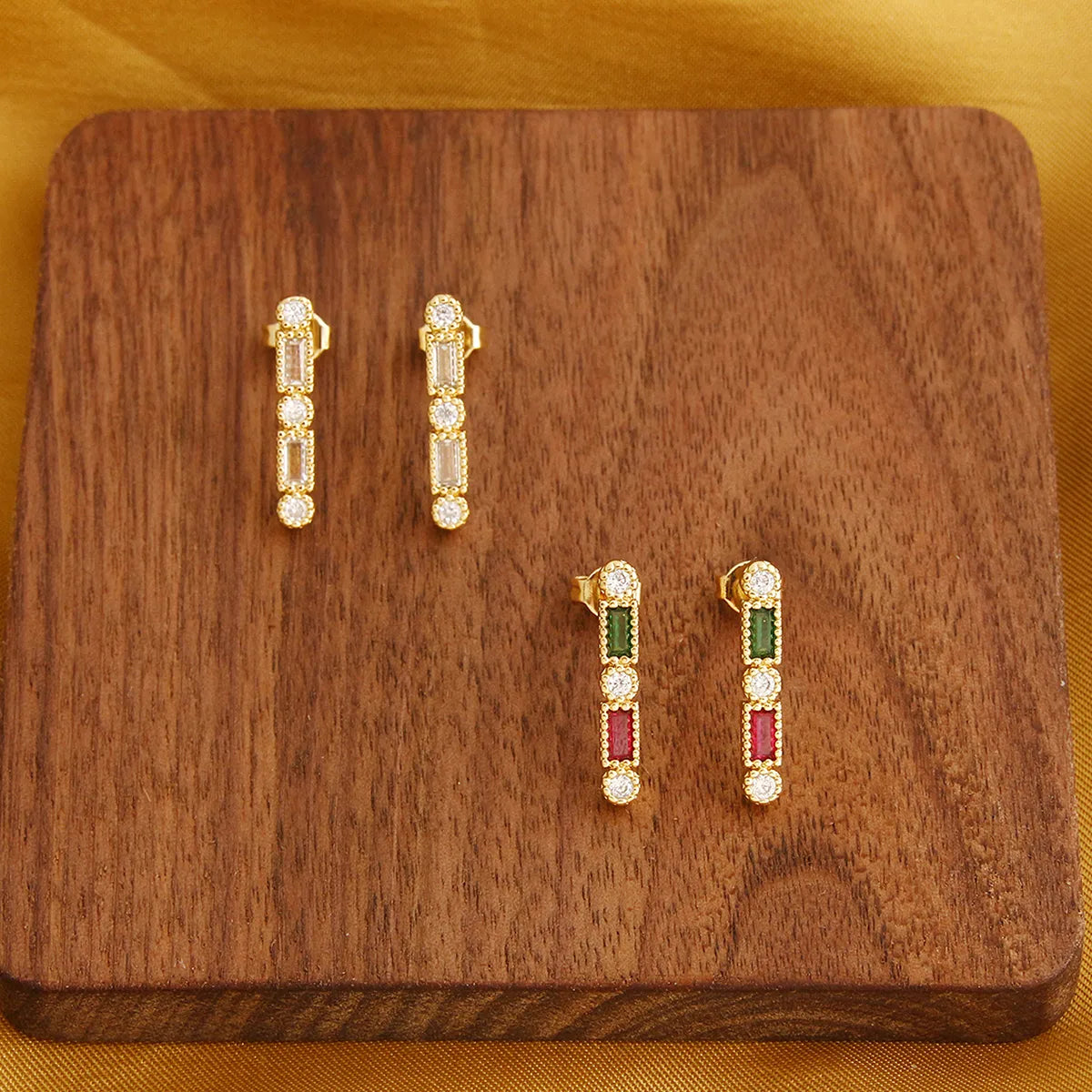 1 Pair Elegant Simple Style Shiny Geometric Inlay Copper Zircon 18K Gold Plated Ear Studs