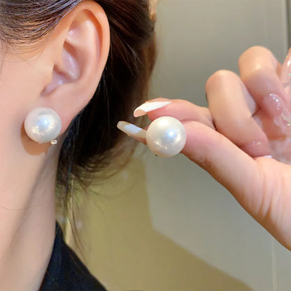 1 Pair Elegant Simple Style Solid Color Inlay Alloy Artificial Pearls Ear Studs