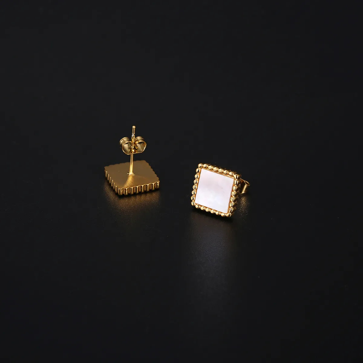 1 Pair Elegant Simple Style Square Plating Inlay Stainless Steel Shell 18k Gold Plated Ear Studs