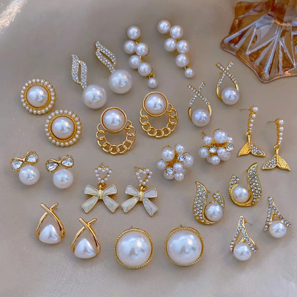 1 Pair Elegant Simple Style Streetwear Flower Bow Knot Plating Inlay Alloy Artificial Pearls Zircon Ear Studs