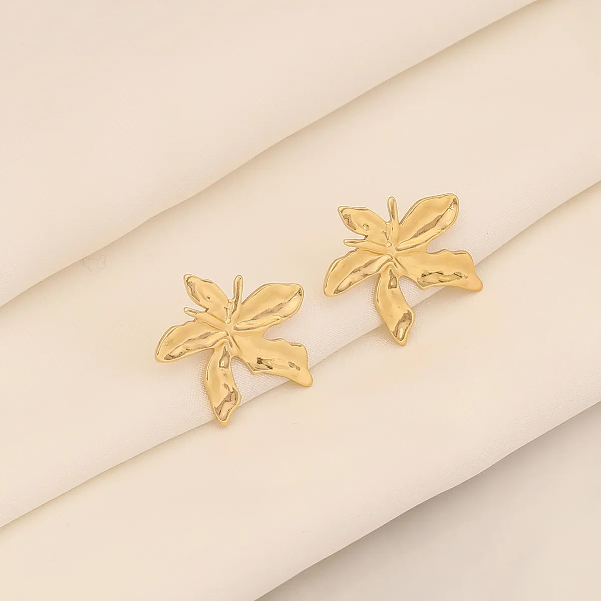 1 Pair Elegant Simple Style Sunflower Flower Plating 304 Stainless Steel 18K Gold Plated Ear Studs