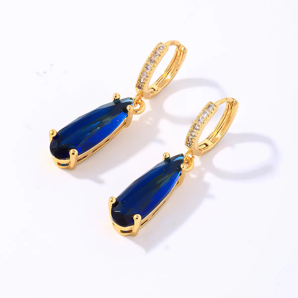 1 Pair Elegant Simple Style Water Droplets Plating Inlay Copper Zircon Gold Plated Drop Earrings