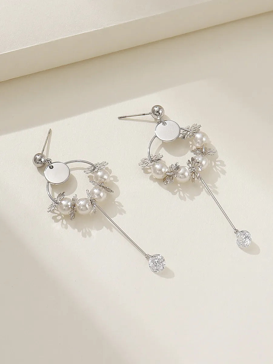 1 Pair Elegant Solid Color Flower Plating Hollow Out Inlay Alloy Artificial Diamond Drop Earrings