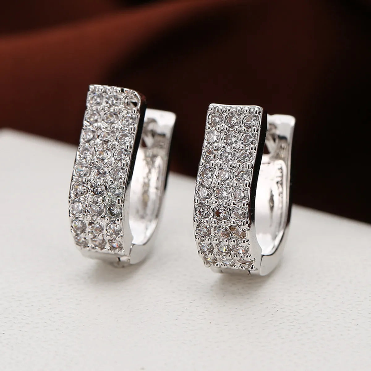 1 Pair Elegant Solid Color Plating Inlay Copper Zircon White Gold Plated Gold Plated Hoop Earrings