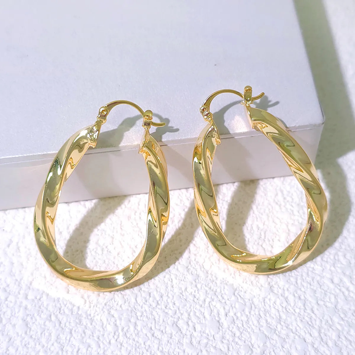 1 Pair Elegant Solid Color Plating Pleated Stainless Steel Gold Plated Earrings