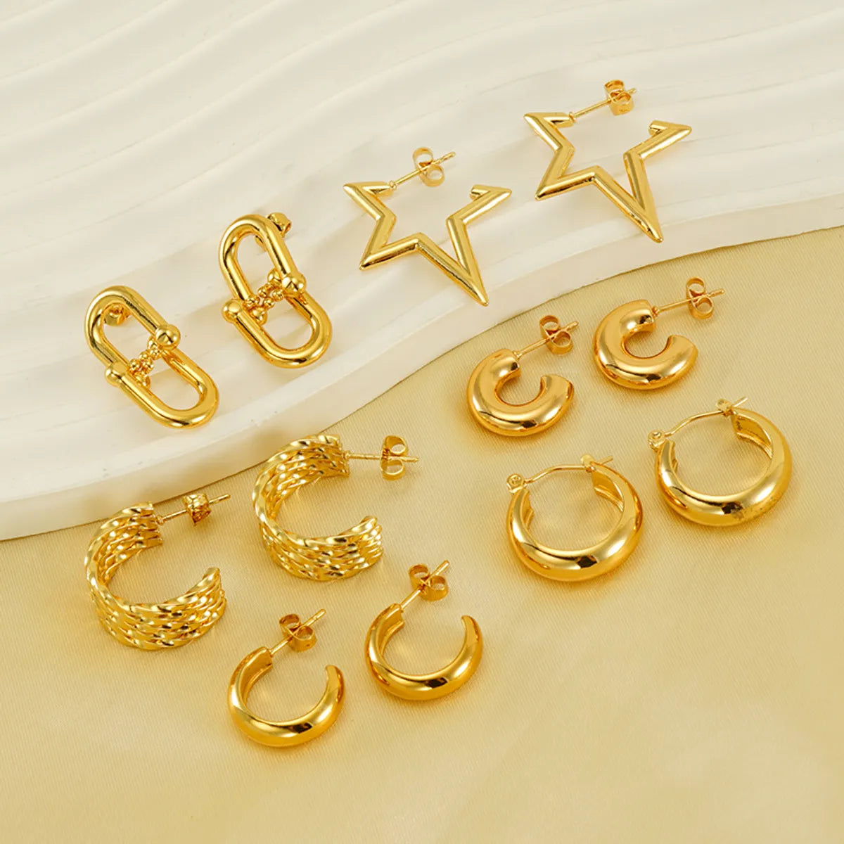 1 Pair Elegant Solid Color Plating Stainless Steel Titanium Steel 18K Gold Plated Earrings