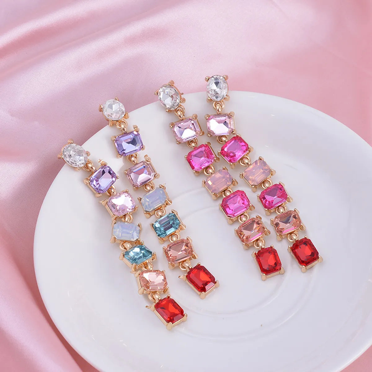 1 Pair Elegant Square Three-Dimensional Alloy Drop Earrings