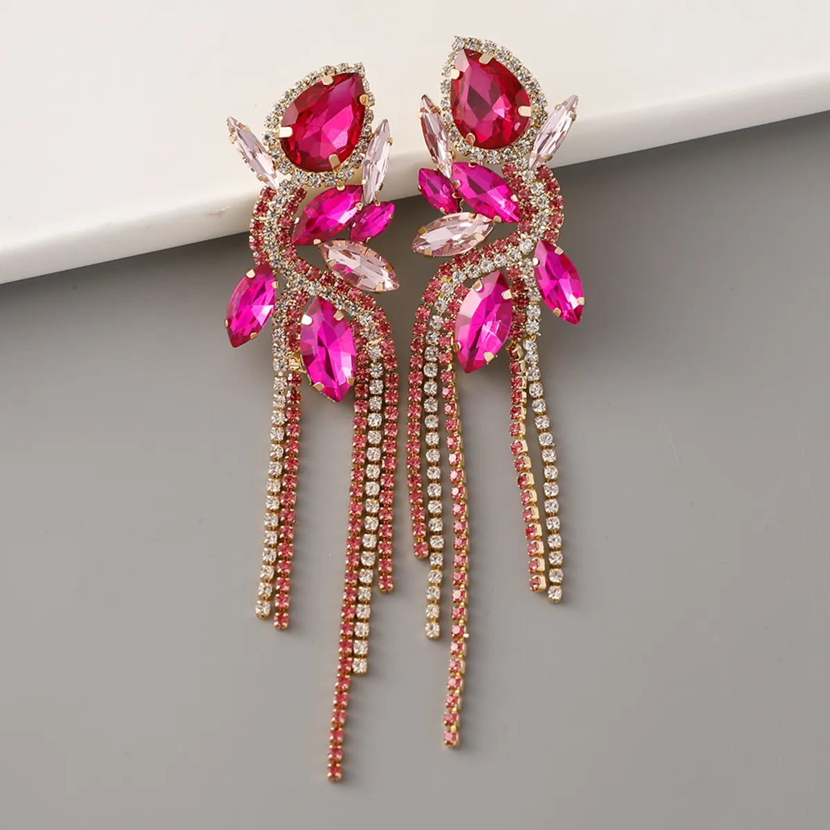 1 Pair Elegant Streetwear Geometric Tassel Inlay Zinc Alloy Rhinestones Drop Earrings