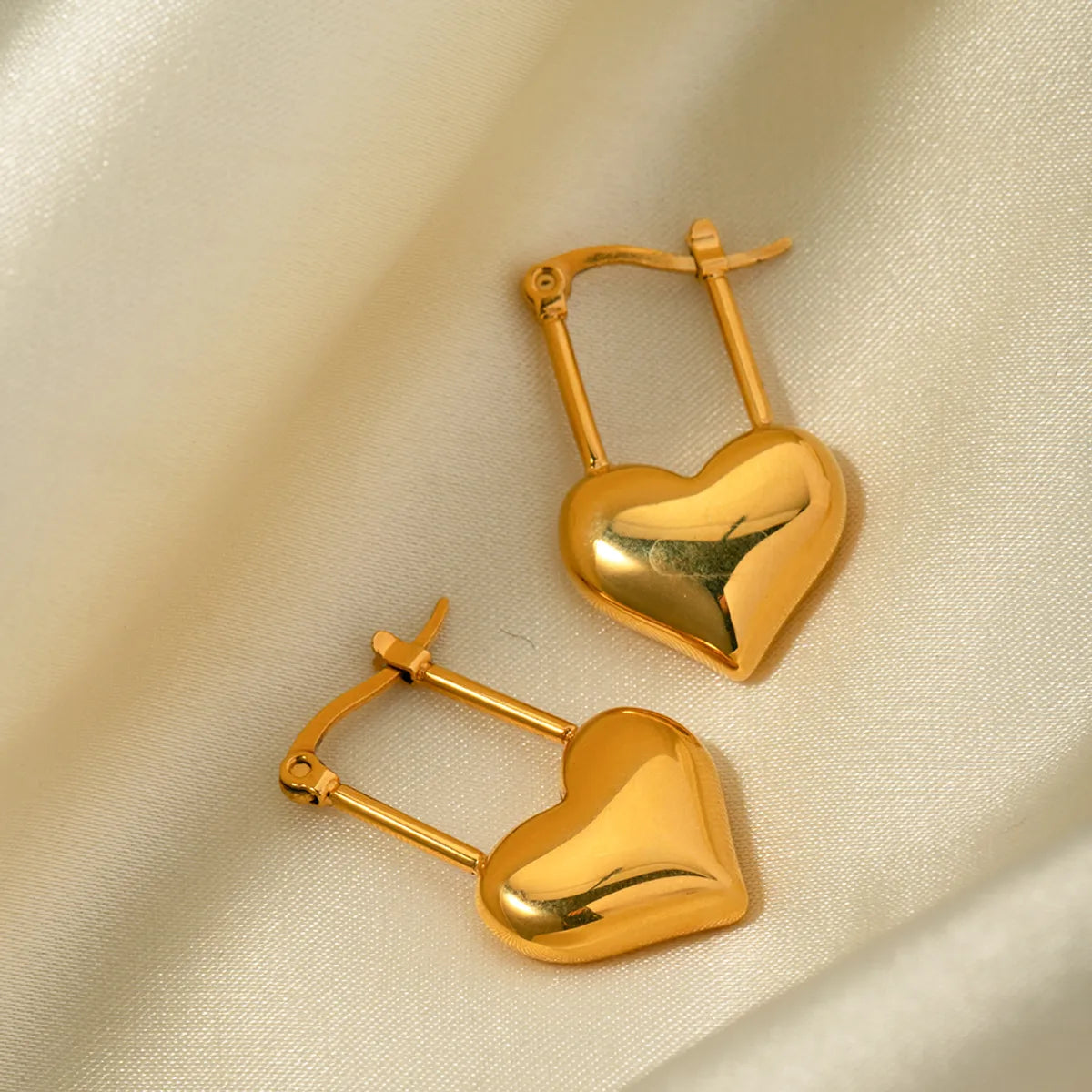 1 Pair Elegant Streetwear Heart Shape Plating Stainless Steel 18k Gold Plated Drop Earrings