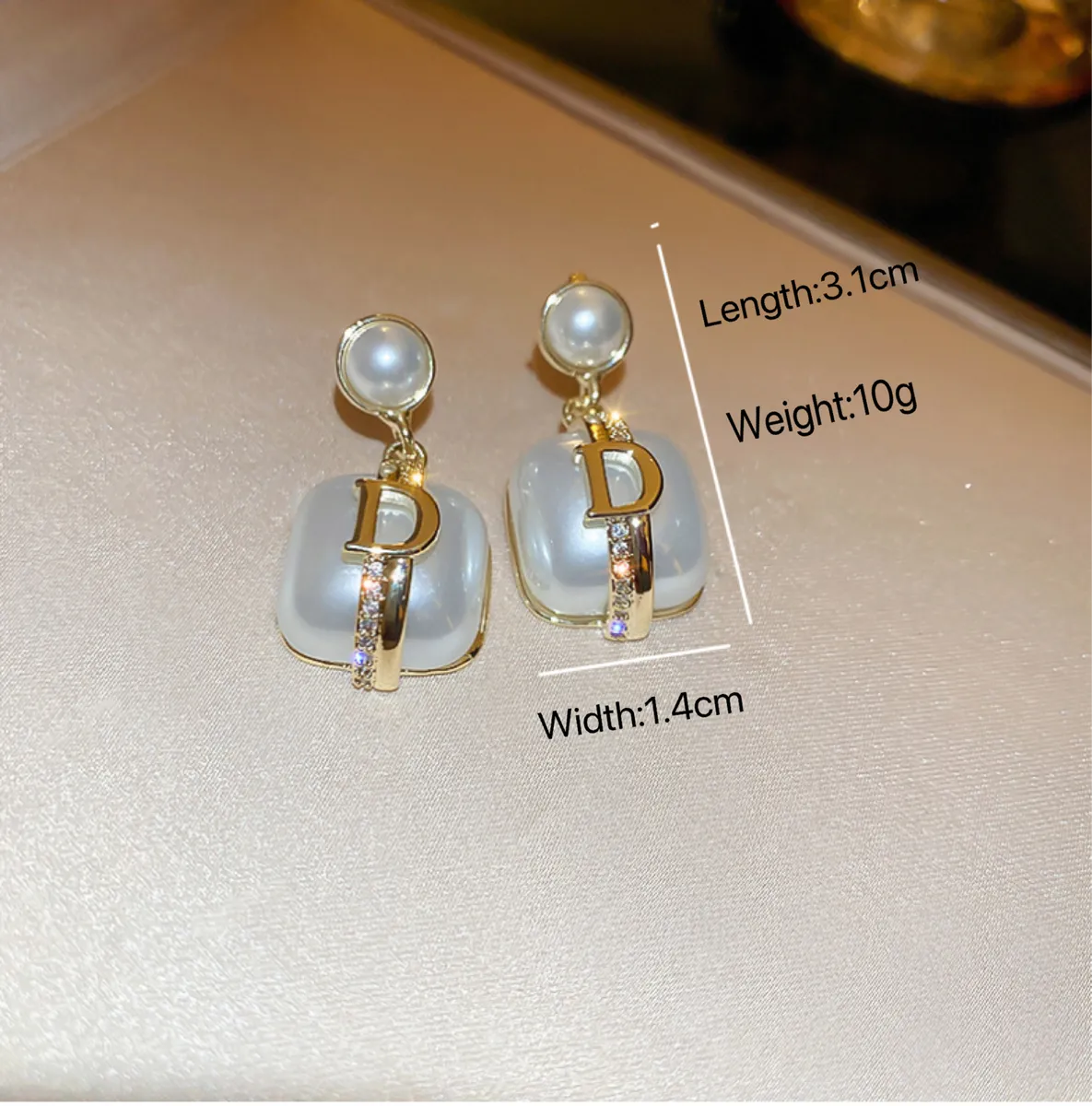 1 Pair Elegant Streetwear Letter Square Inlay Artificial Pearl Alloy Artificial Diamond Drop Earrings