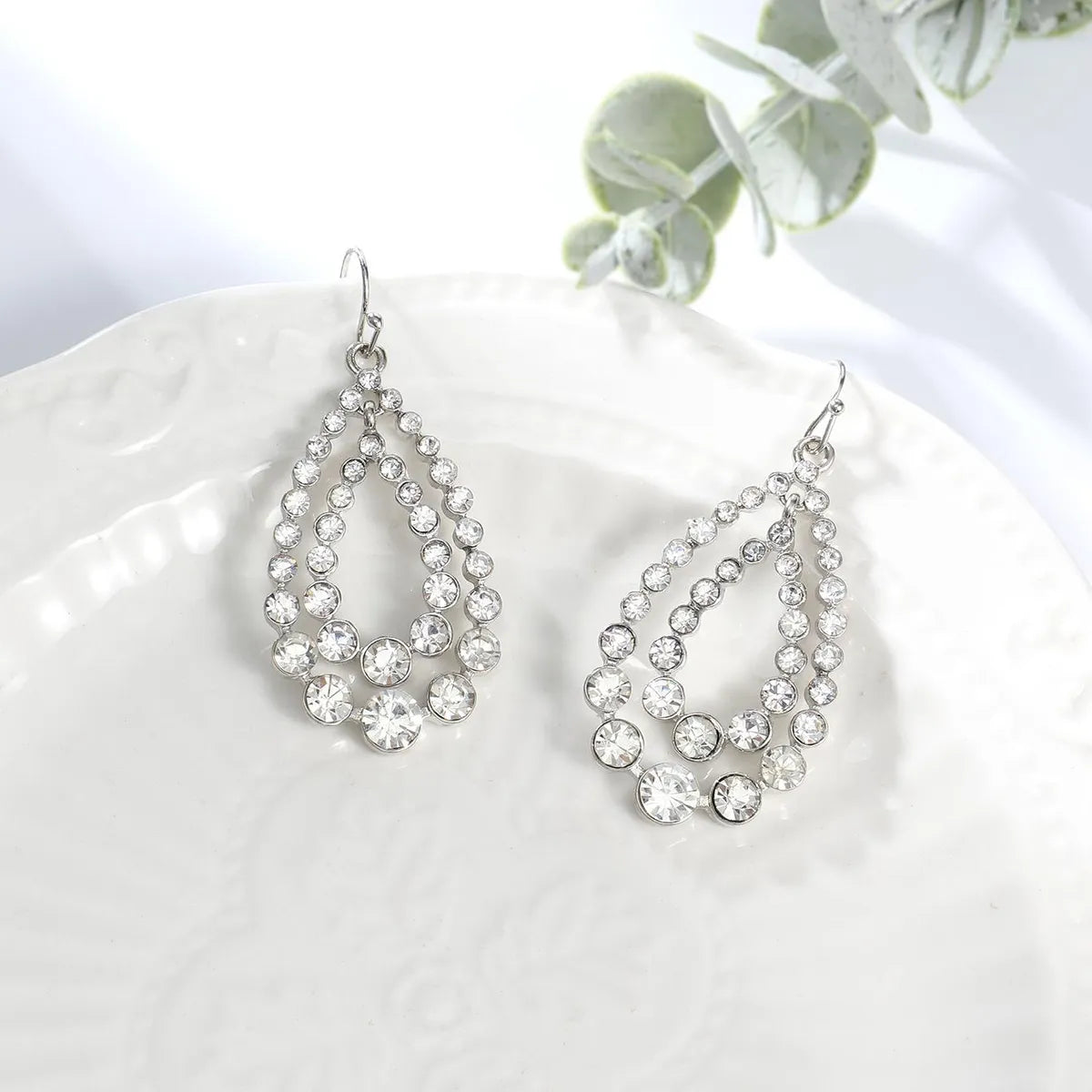 1 Pair Elegant Streetwear Shiny Water Droplets Inlay Alloy Rhinestones Drop Earrings