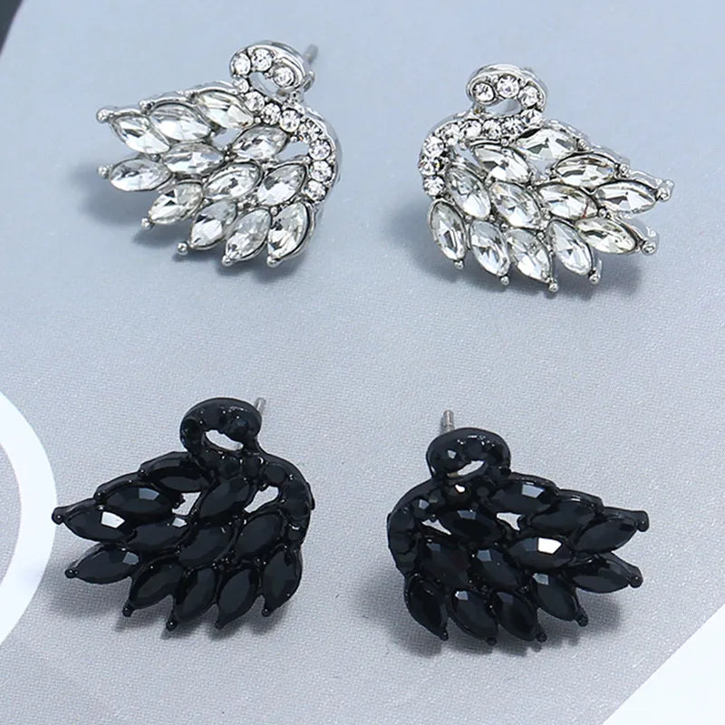 1 Pair Elegant Streetwear Swan Inlay Alloy Rhinestones Ear Studs