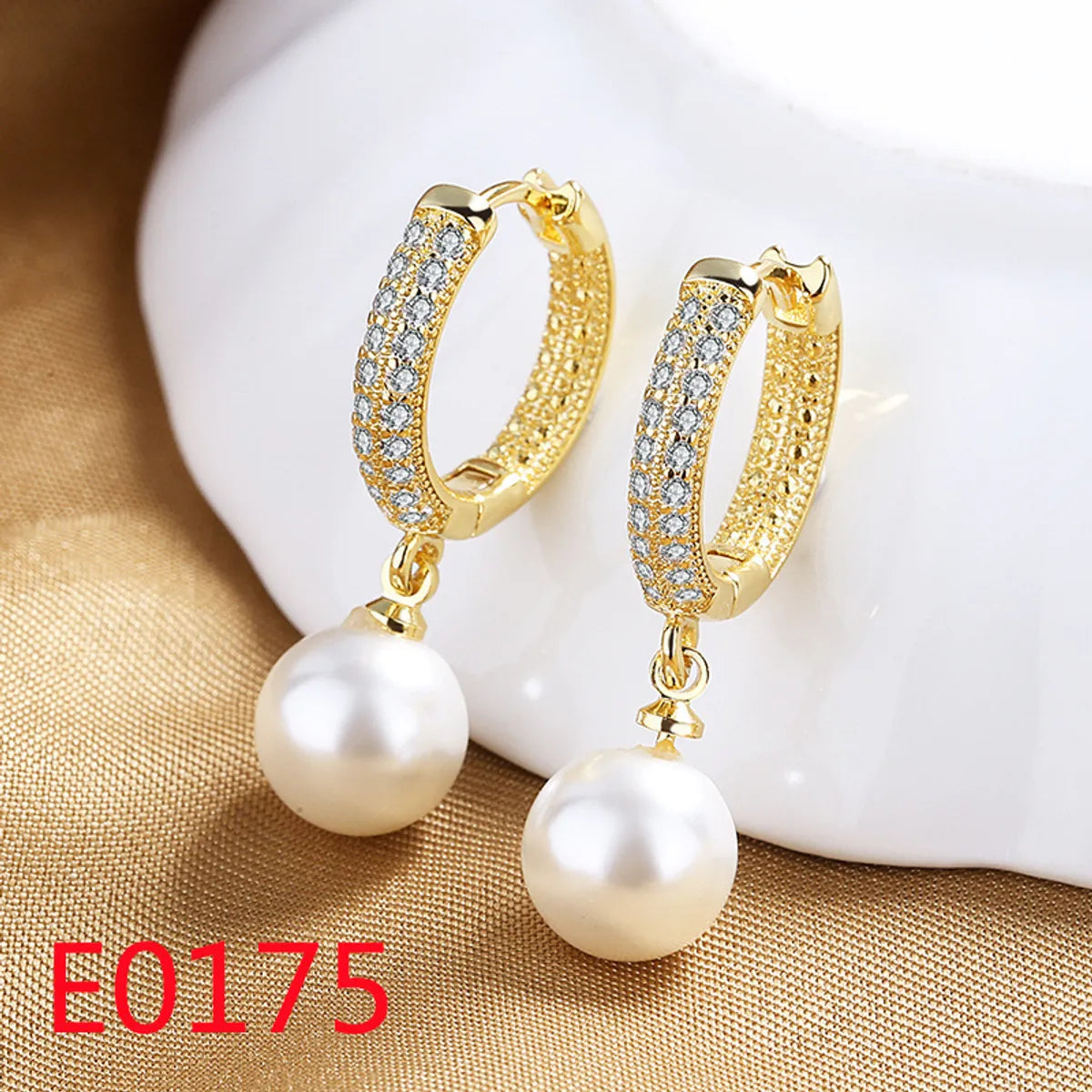 1 Pair Elegant Streetwear U Shape Round Inlay Copper Artificial Pearls Zircon Drop Earrings