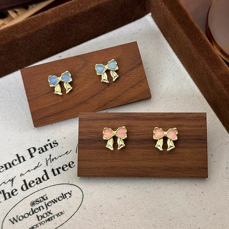 1 Pair Elegant Sweet Bow Knot Inlay Alloy Rhinestones Opal Ear Studs