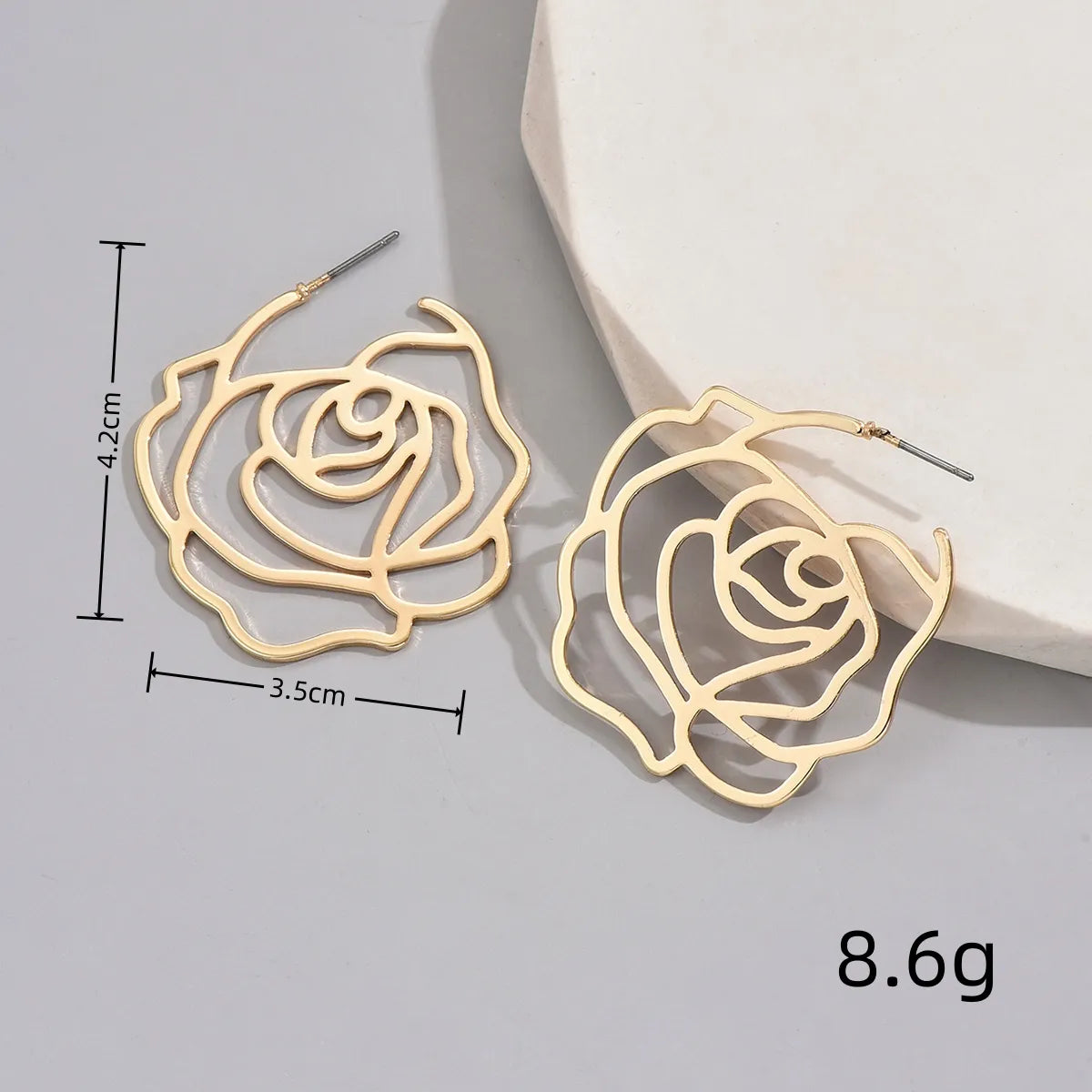 1 Pair Elegant Sweet C Shape Rose Butterfly Hollow Out Alloy Iron Ear Studs