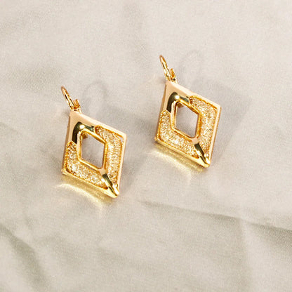 1 Pair Elegant Sweet Commute Round Square Oval Iron Drop Earrings