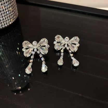 1 Pair Elegant Sweet Flower Plating Inlay Alloy Rhinestones Drop Earrings