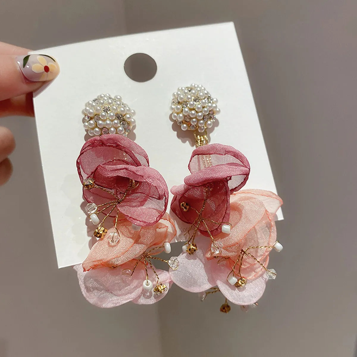 1 Pair Elegant Sweet Flower Tassel Mixed Materials Earrings