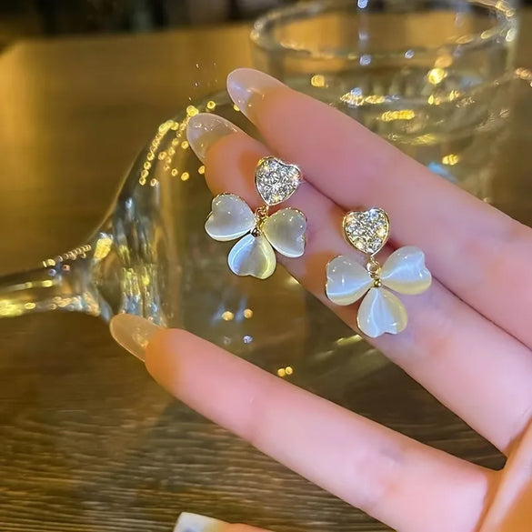 1 Pair Elegant Sweet Heart Shape Petal Inlay Alloy Rhinestones Opal Gold Plated Silver Plated Drop Earrings