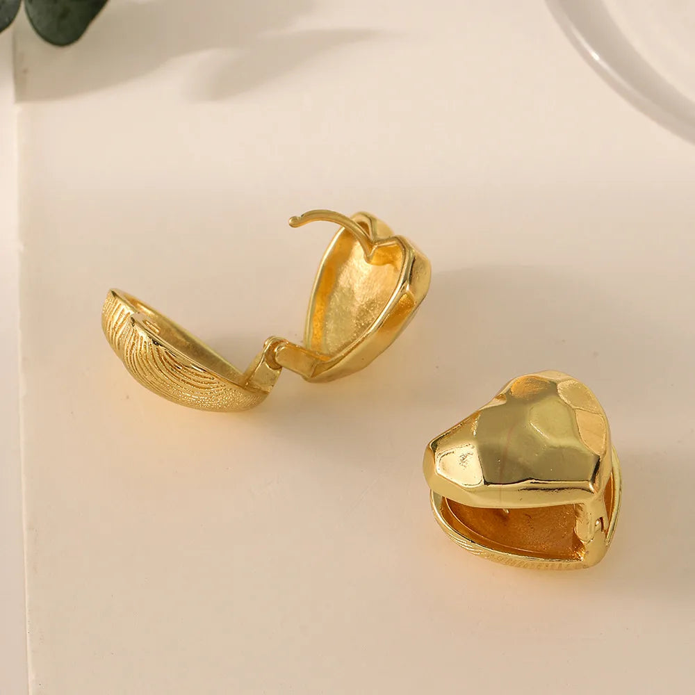 1 Pair Elegant Sweet Heart Shape Plating Copper Ear Studs