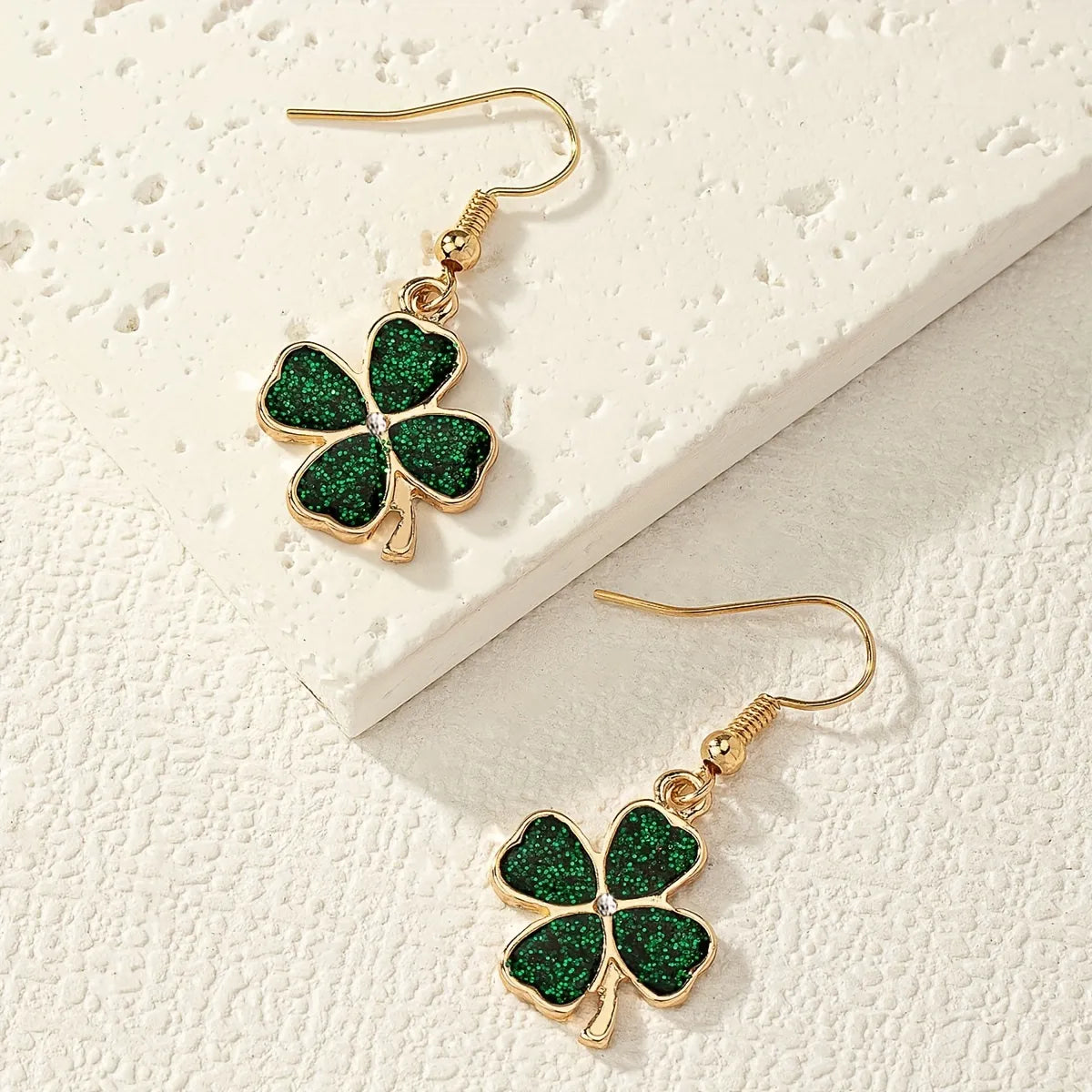 1 Pair Elegant Sweet Pastoral Four Leaf Clover Inlay Arylic Alloy Rhinestones Drop Earrings