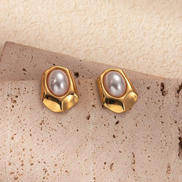 1 Pair Elegant Sweet Shield Plating Inlay 304 Stainless Steel Pearl Gold Plated Ear Studs