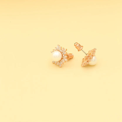 1 Pair Elegant Sweet Snowflake Plating Inlay Copper Artificial Pearls Zircon Rose Gold Plated Ear Studs