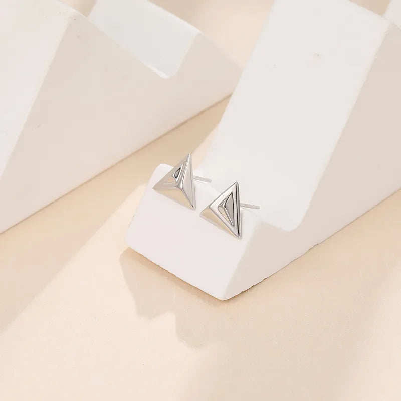 1 Pair Elegant Triangle Polishing Sterling Silver 18K Gold Plated White Gold Plated Ear Studs