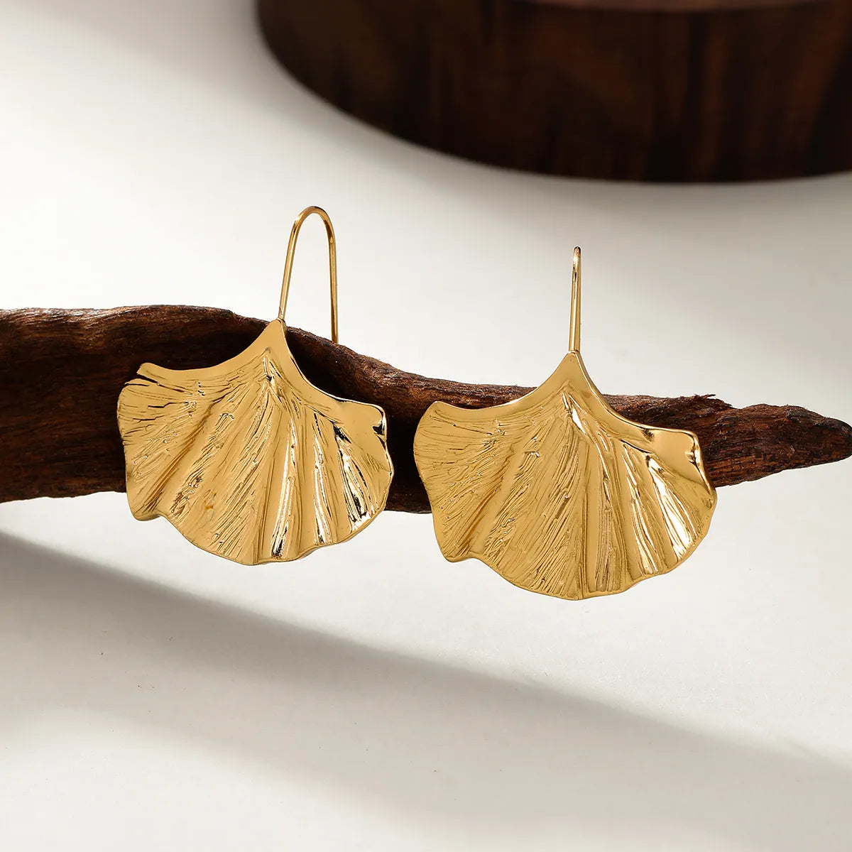 1 Pair Elegant Vacation Sector Ginkgo Leaf Plating Stainless Steel 18k Gold Plated Earrings