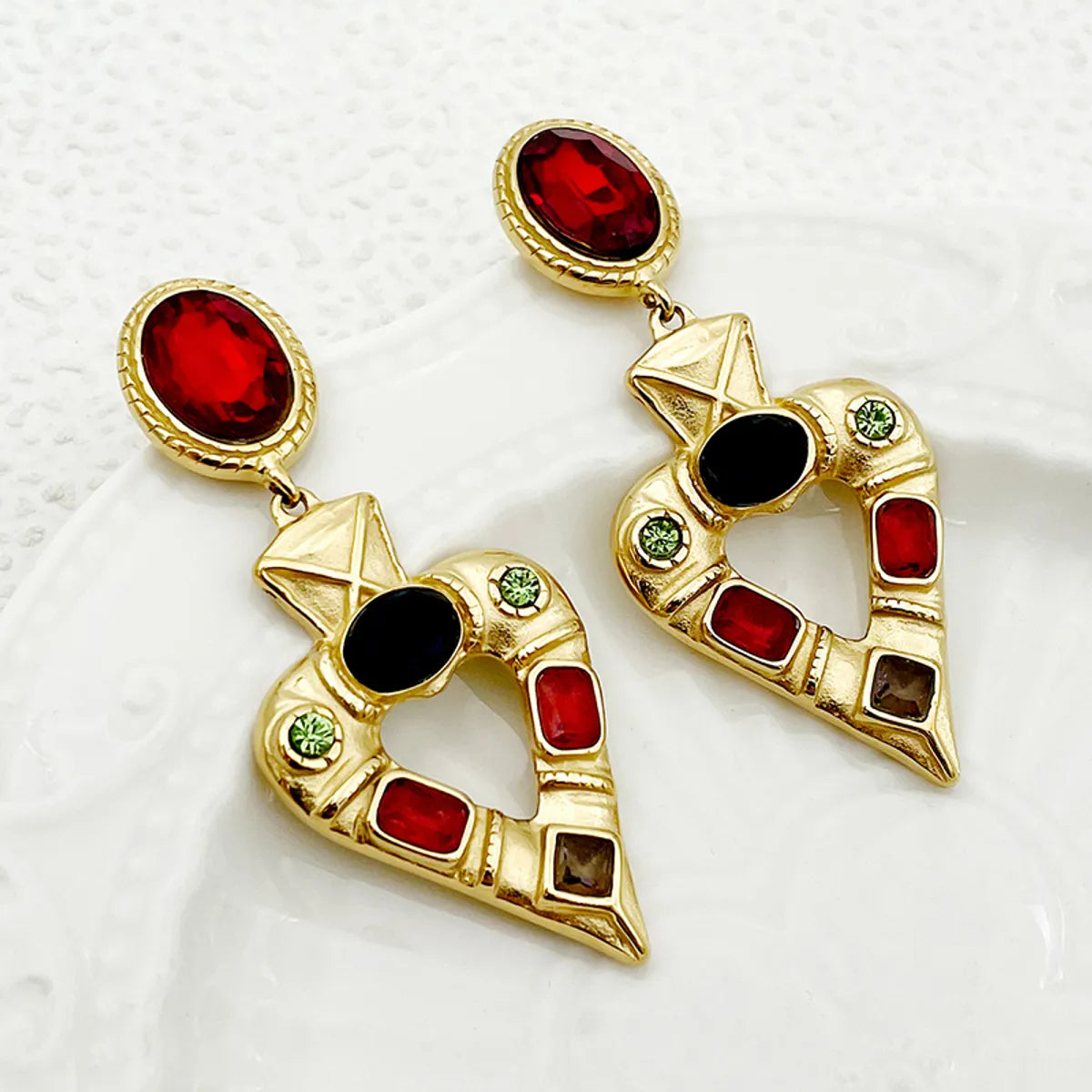 1 Pair Elegant Vintage Style Heart Shape Plating Inlay Stainless Steel Zircon Gold Plated Drop Earrings