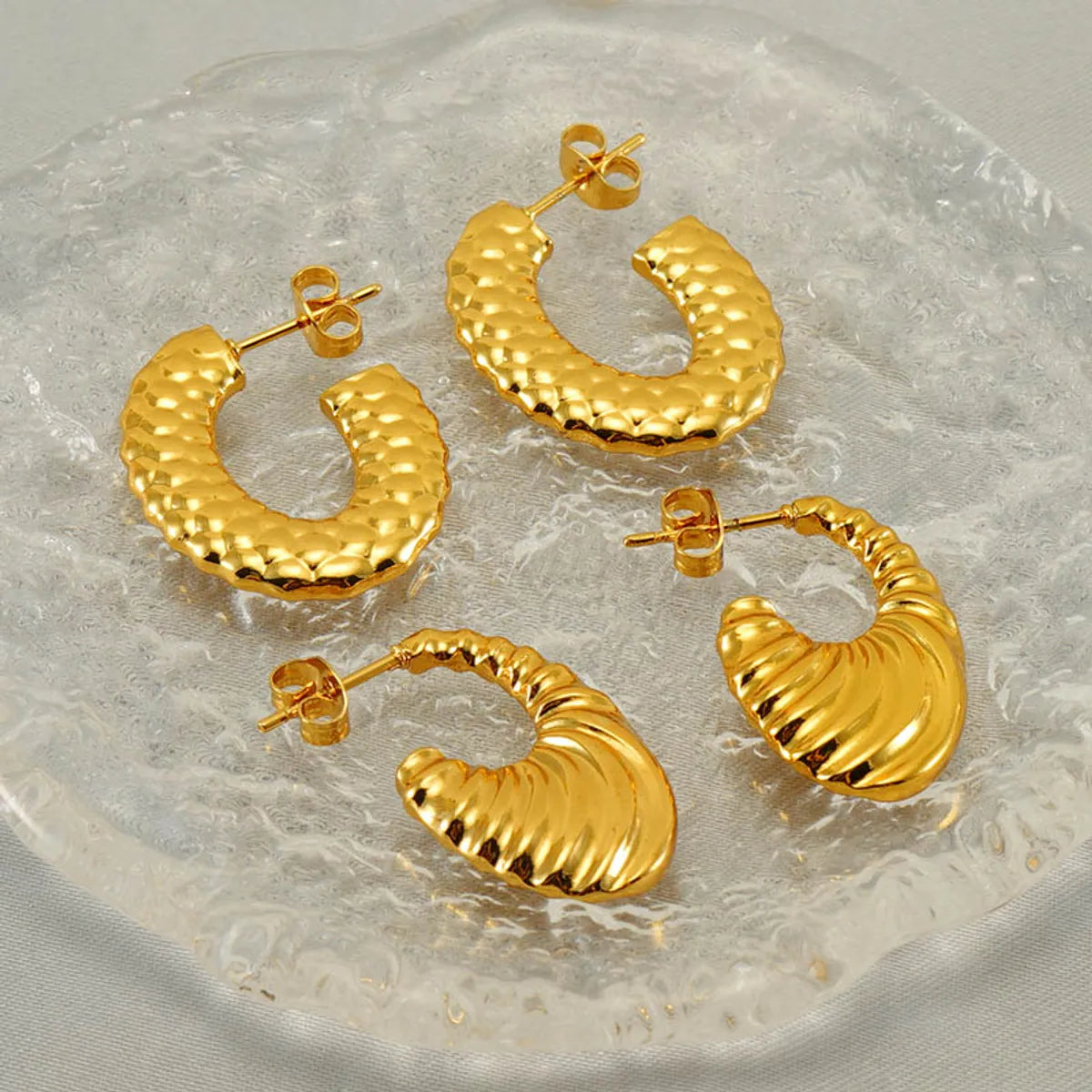 1 Pair Elegant Water Droplets Polishing Gold Plated Stainless Steel 18k Gold Plated Earrings