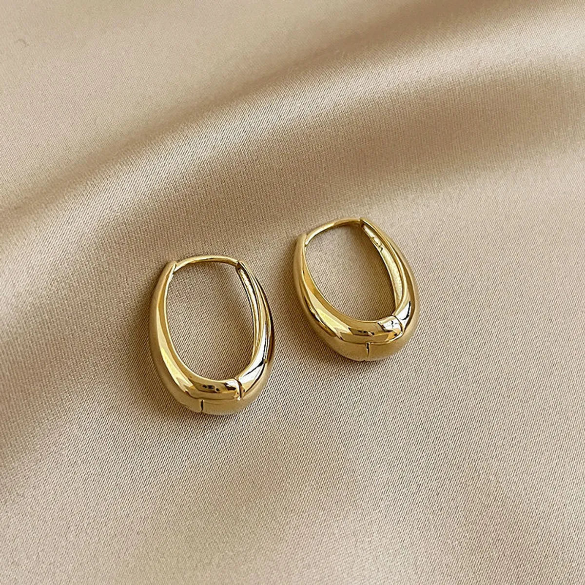 1 Pair Elegant Wedding Romantic U Shape Handmade Alloy K Gold Plated Earrings