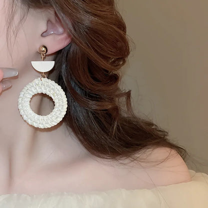 1 Pair Ethnic Style Bohemian Classic Style Round Braid Straw Drop Earrings