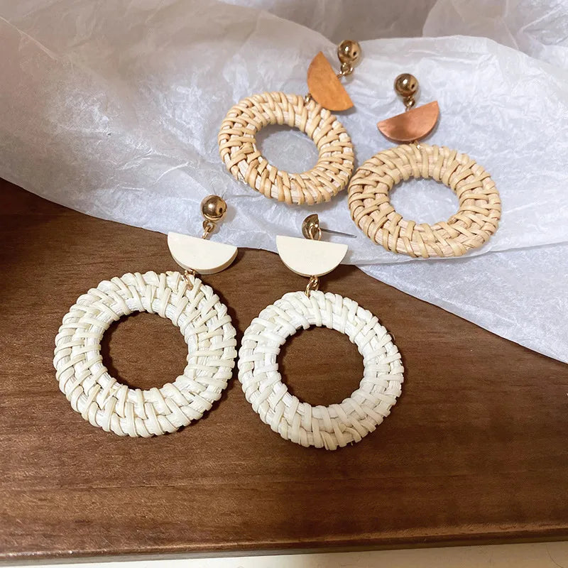 1 Pair Ethnic Style Bohemian Classic Style Round Braid Straw Drop Earrings